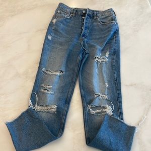Brand New Womens’ H&M Divided Straight Legged Button Down Distressed Jeans- Sz 4